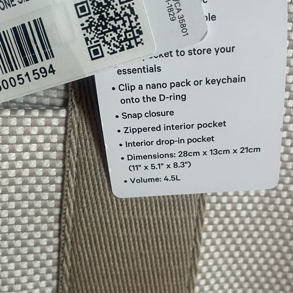Lululemon Athletica Two-Tone Tote Bag in Gray and Tan - Picture 3 of 5